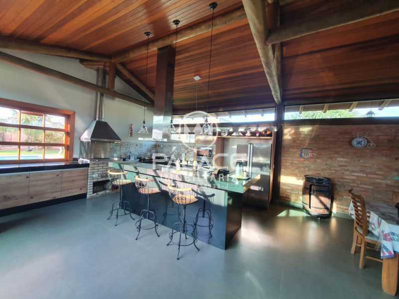 Imagens do imóveis casa condomínio ondas grandes