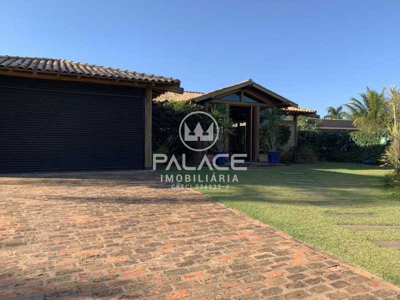 Imagens do imóveis casa condomínio ondas grandes