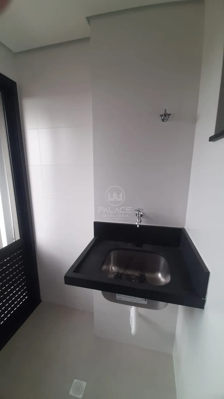 STUDIO / FLET / ED JACARANDA