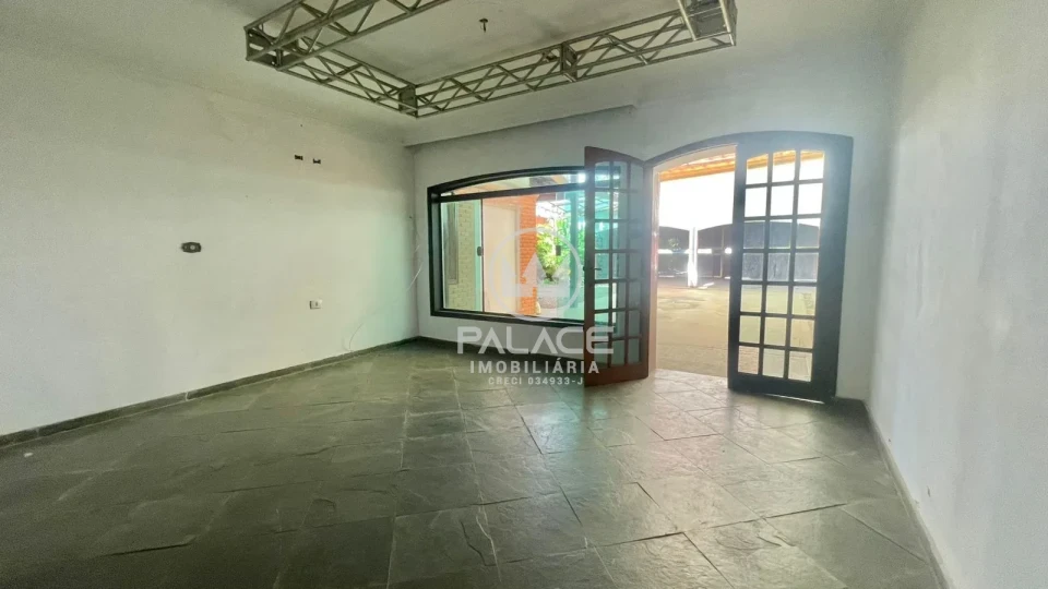 CASA / COMERCIAL / LOCACAO / 300m² / CASTELINHO / PIRACICABA