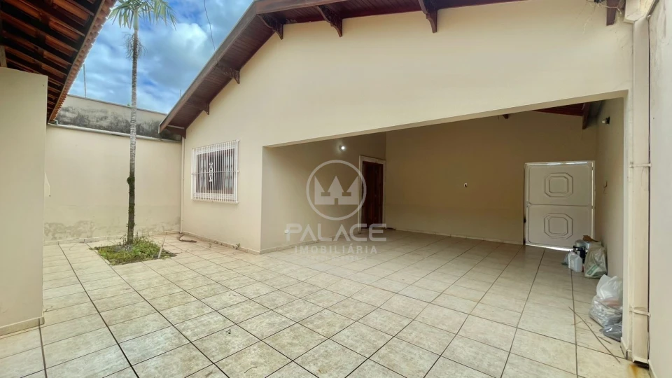 CASA/ 3 QUARTOS / CHURRASQUEIRA / EDICULA / CRUZ CAIADA / PQ SAO JORGE