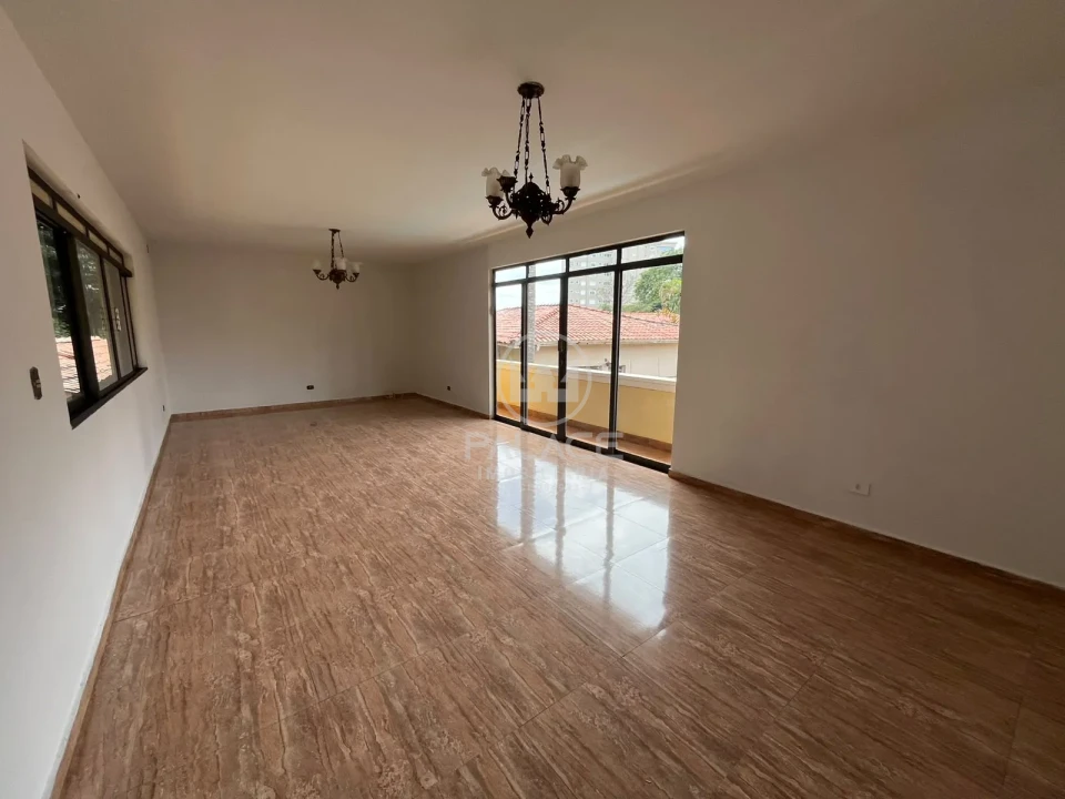CASA COM PISCINA PARA LOCAÇÃO NO CENTRO DE PIRACICABA