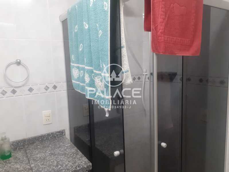 Apartamento :  / Residencial / Centro
