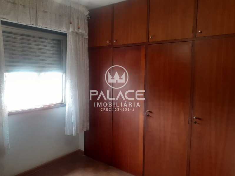 Apartamento :  / Residencial / Centro