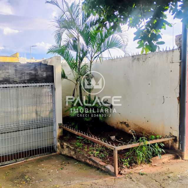 Barracão :  / Comercial / Vila Areião