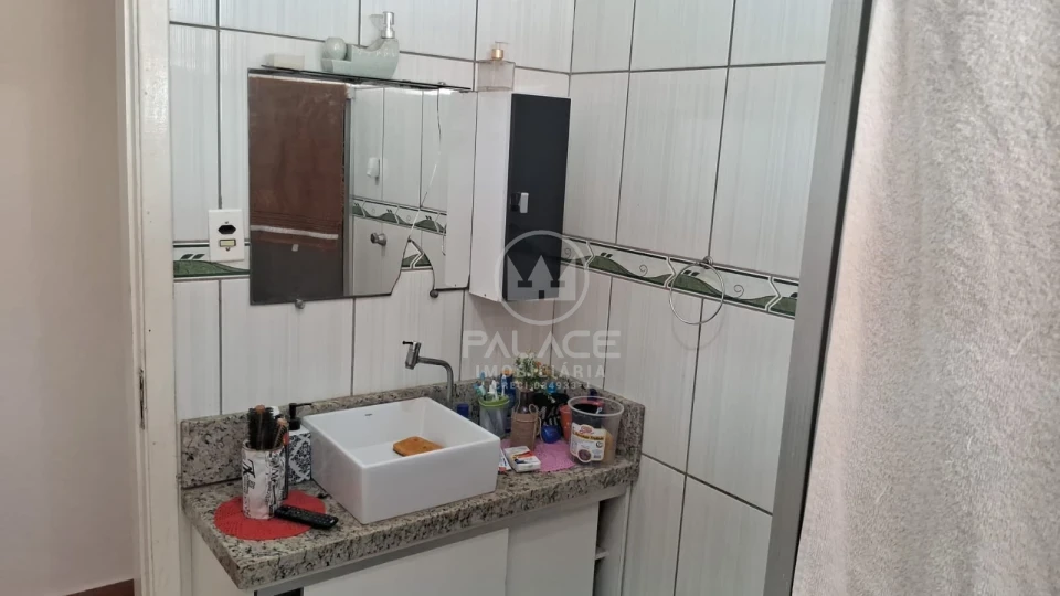 Casa a venda no jardim planalto dois dormitórios