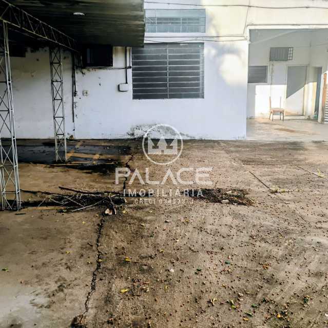 Barracão :  / Comercial / Vila Areião