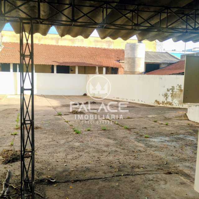 Barracão :  / Comercial / Vila Areião