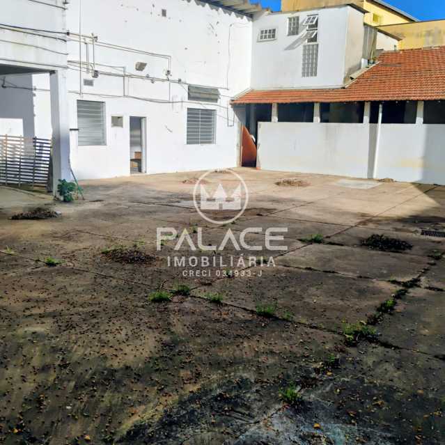 Barracão :  / Comercial / Vila Areião
