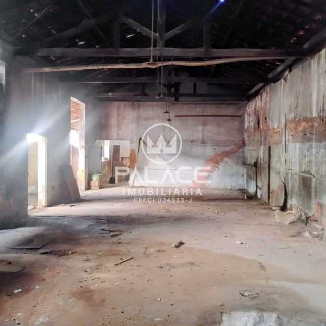 Barracão :  / Comercial / Vila Areião