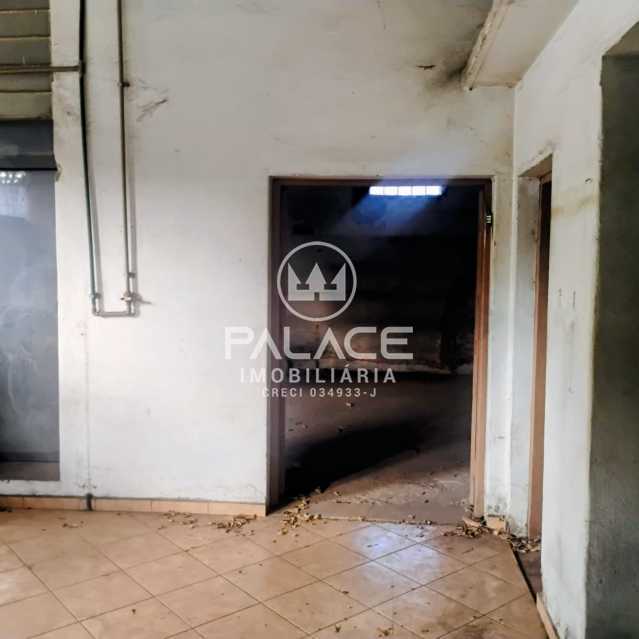 Barracão :  / Comercial / Vila Areião