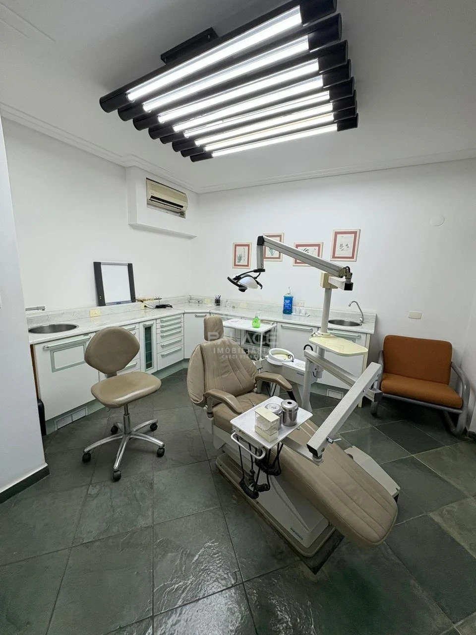 SALA COMERCIAL EQUIPADA PARA CLINICA ODONTOLOGICA COM 5 CONSULTORIOS