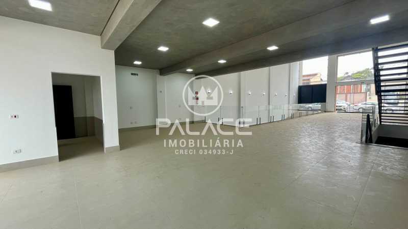 Imagens do imóveis Barracão :  / Comercial / Vila Rezende