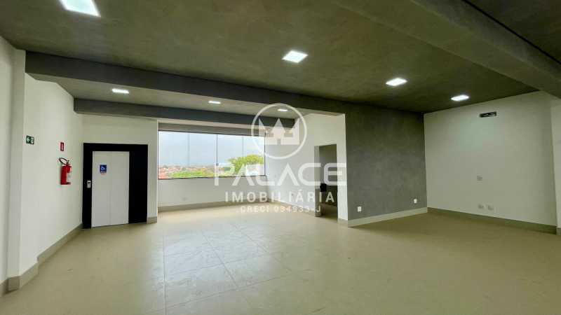 Imagens do imóveis Barracão :  / Comercial / Vila Rezende