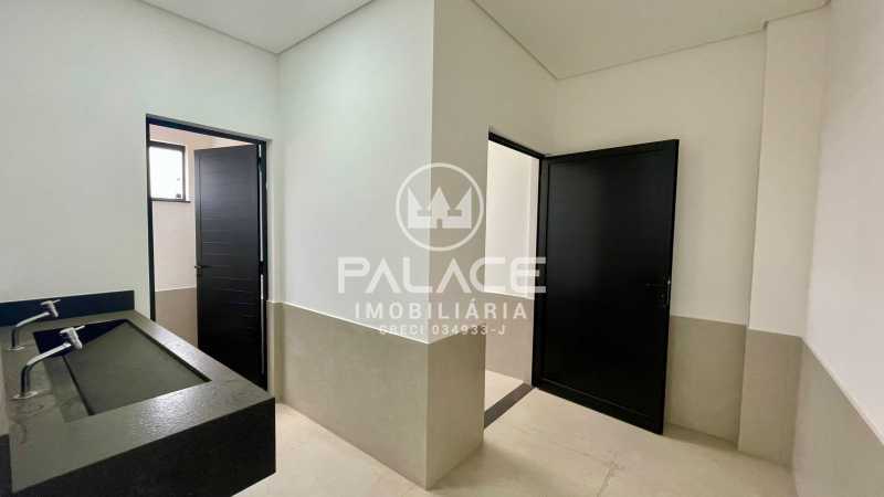 Imagens do imóveis Barracão :  / Comercial / Vila Rezende