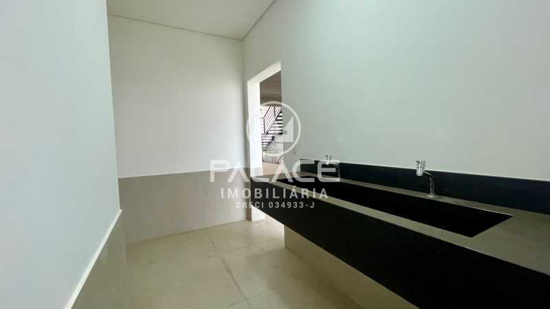 Imagens do imóveis Barracão :  / Comercial / Vila Rezende