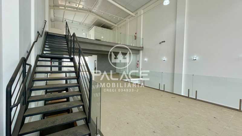 Imagens do imóveis Barracão :  / Comercial / Vila Rezende