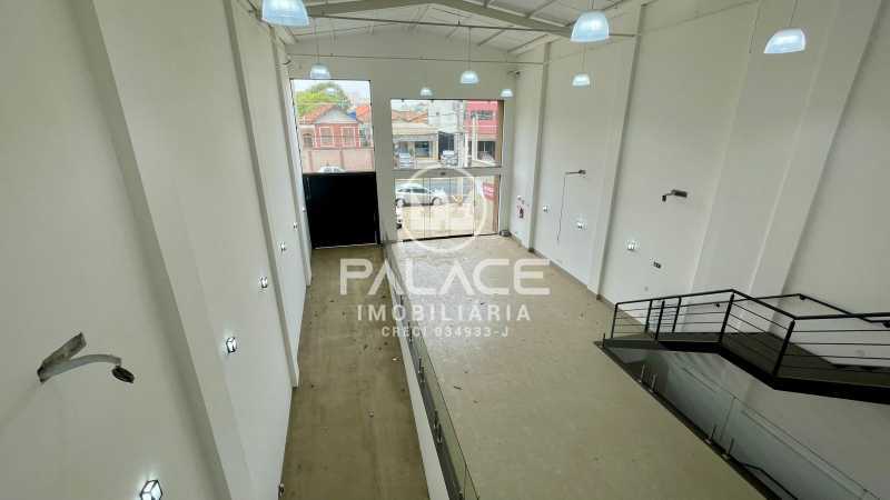 Imagens do imóveis Barracão :  / Comercial / Vila Rezende