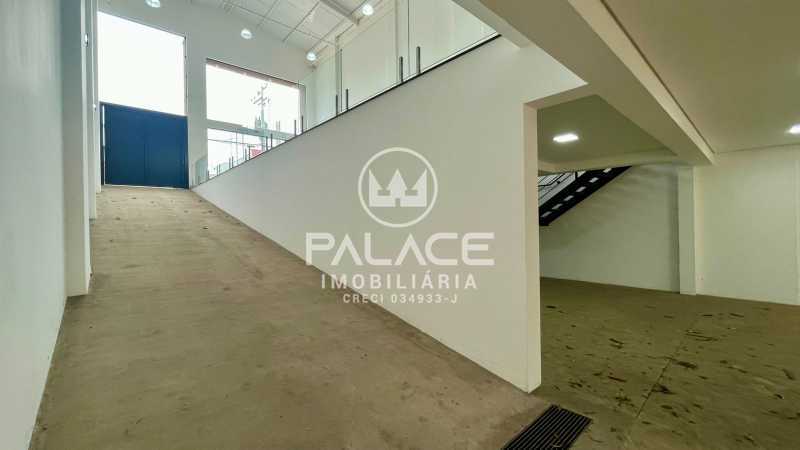 Imagens do imóveis Barracão :  / Comercial / Vila Rezende