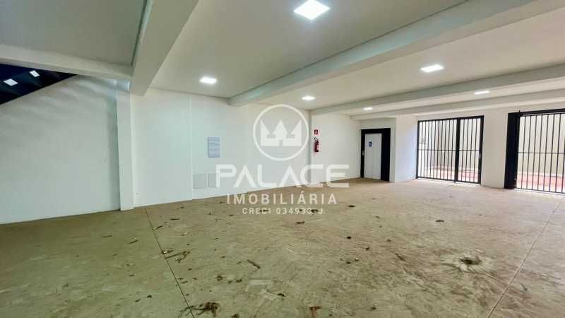 Imagens do imóveis Barracão :  / Comercial / Vila Rezende