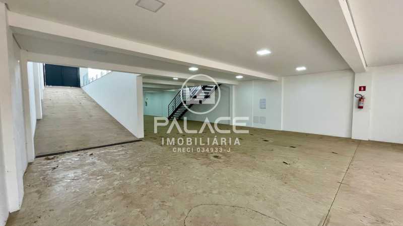 Imagens do imóveis Barracão :  / Comercial / Vila Rezende