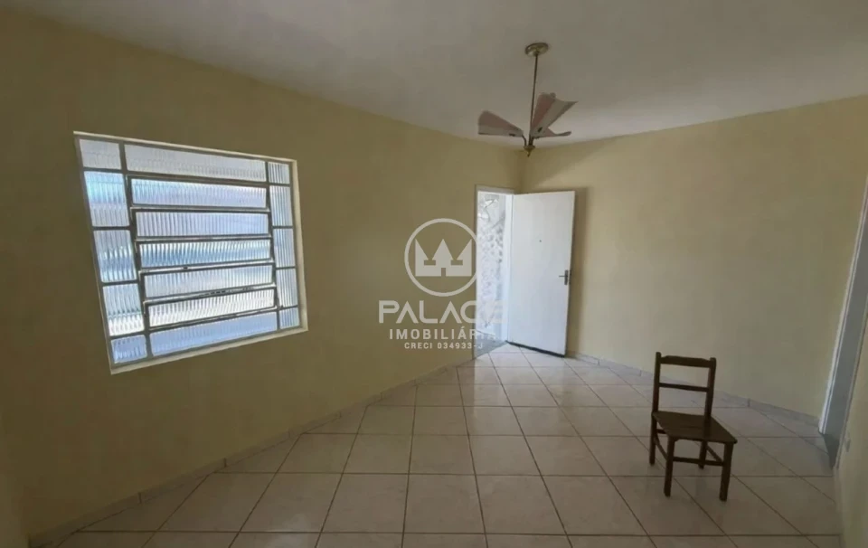 CASA PARA ALUGAR COM 3 QUARTOS CASTELINHO