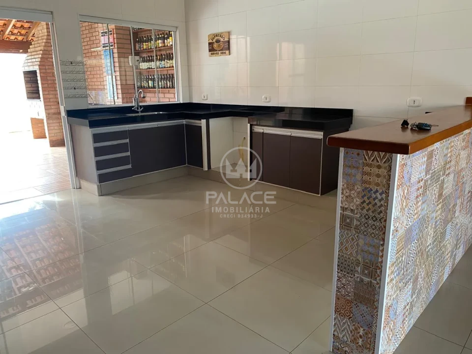 Casa á Venda no Centro de Anhembi - SP