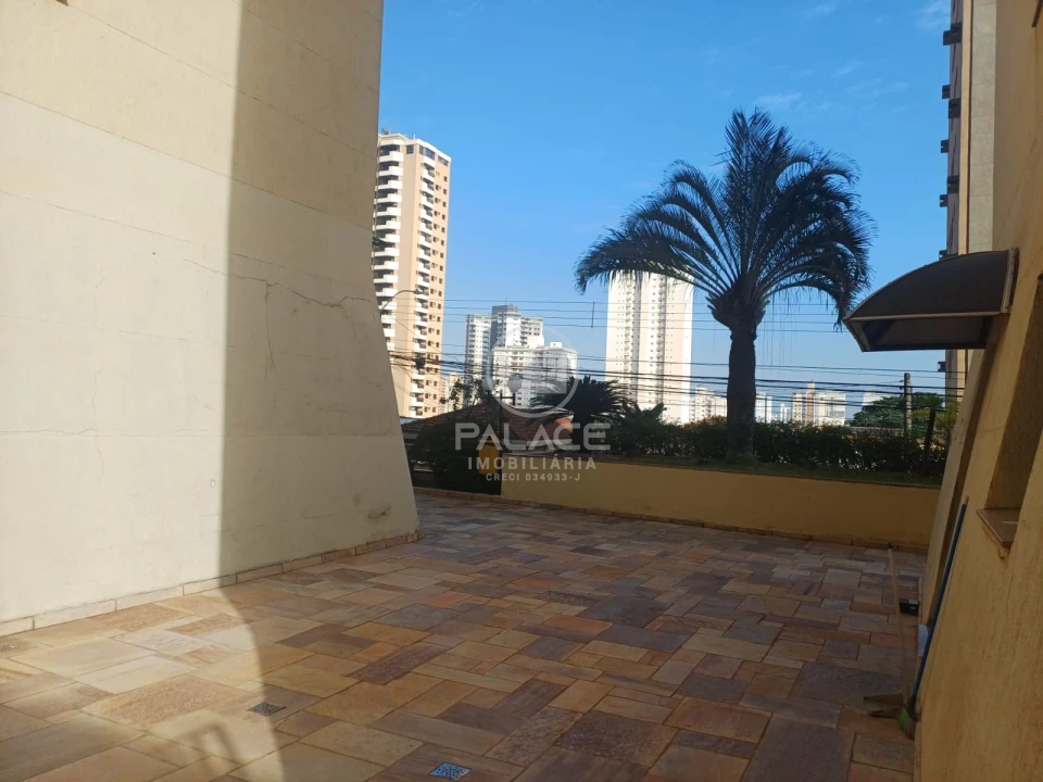 APARTAMENTO A VENDA NO EDIFICIO VERSALHES