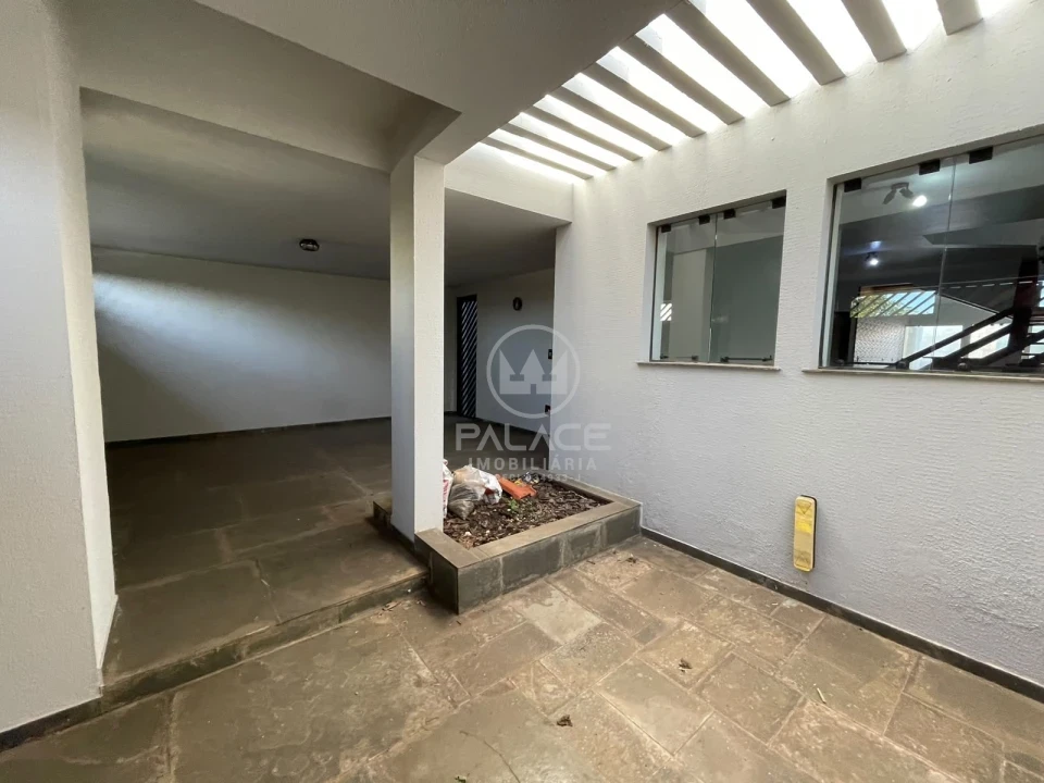 Casa, 3 quartos, 259 m² - Foto 2