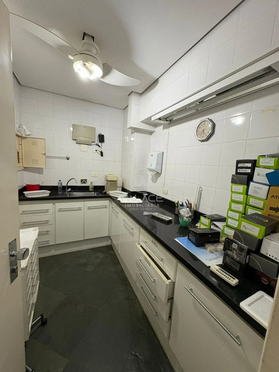 SALA COMERCIAL EQUIPADA PARA CLINICA ODONTOLOGICA COM 5 CONSULTORIOS