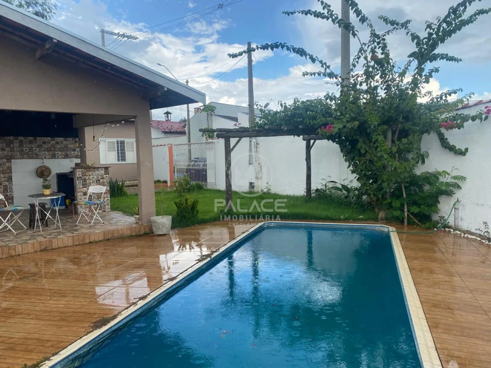 CASA A VENDA ÁGUAS DE SÃO PEDRO