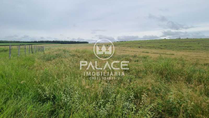 Imagens do imóveis fazenda à venda em centro, anhembi 3 quartos 493052m²