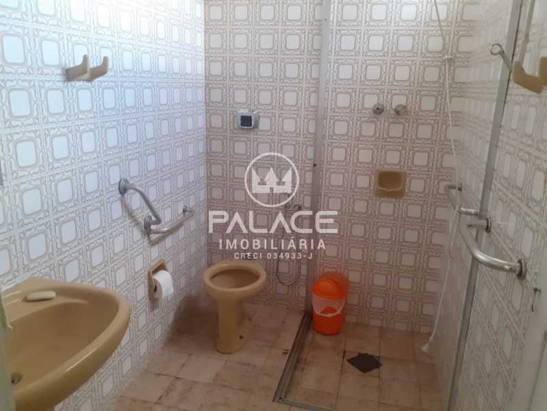 Casa de rua :  / Residencial / Vila Rezende