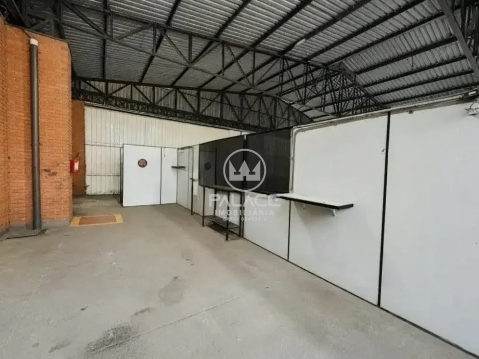 Barracão disponivel para locação