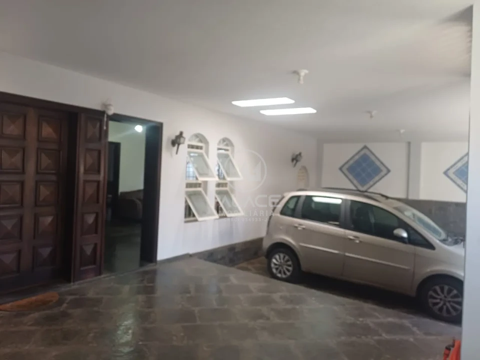 Casa, 3 quartos, 260 m² - Foto 2
