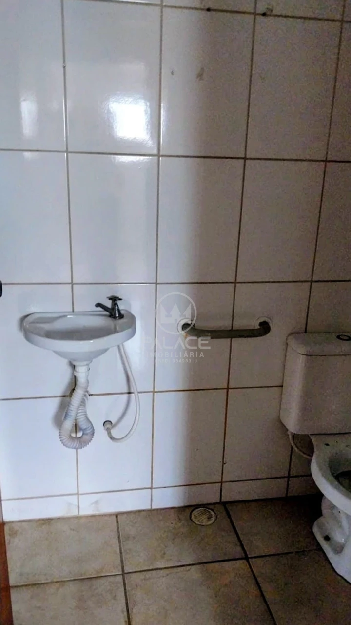 Barracão (Pauliceia)