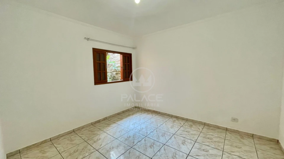 CASA/ 3 QUARTOS / CHURRASQUEIRA / EDICULA / CRUZ CAIADA / PQ SAO JORGE