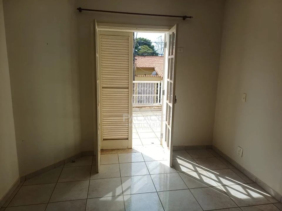 CASA A VENDA NA RUA FRANCISCO JOSE MACHADO, JARDIM BRASILIA