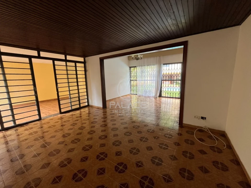 CASA COM PISCINA PARA LOCAÇÃO NO CENTRO DE PIRACICABA