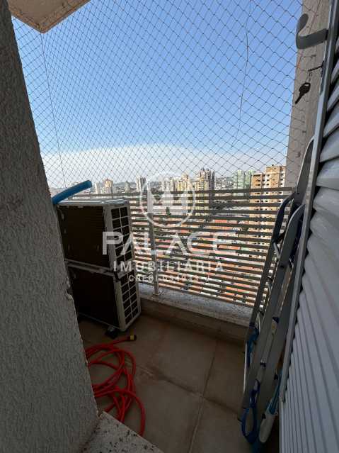 Apartamento : Padrão / Residencial / Alto