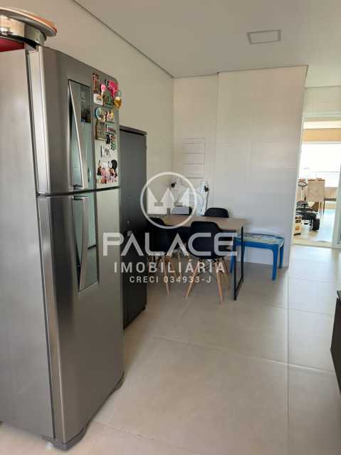 Apartamento : Padrão / Residencial / Alto