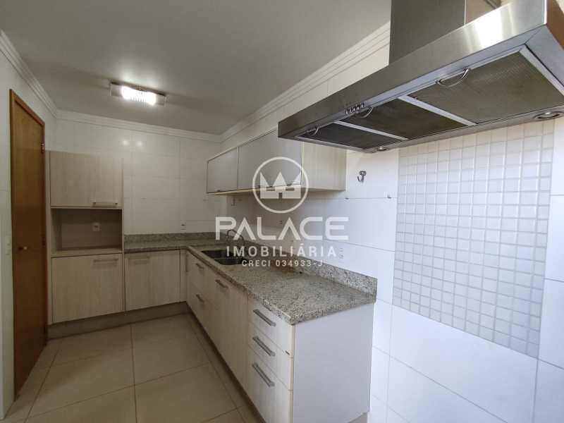 Imagens do imóveis Apartamento : Padrão / Residencial / Alto