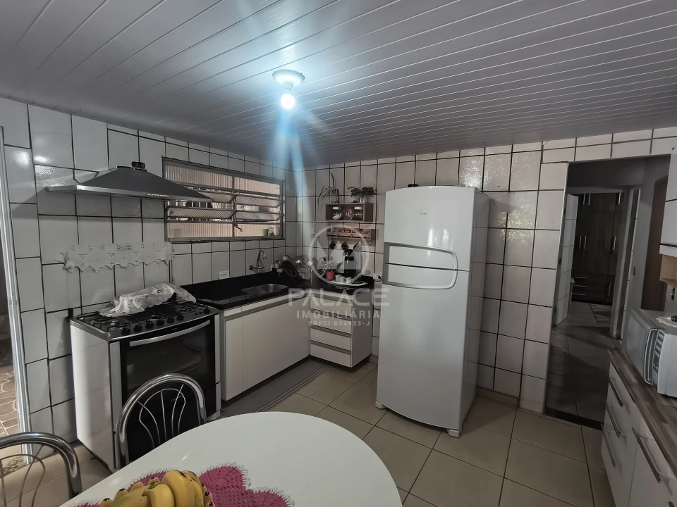 Imagens do imóveis Casa  de esquina excelente á venda na Balbo