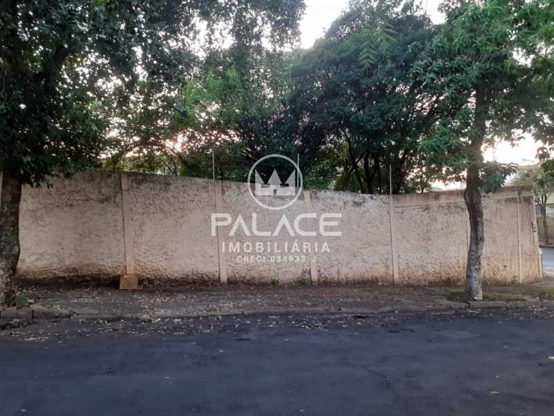 Casa de rua :  / Residencial / Nova Piracicaba