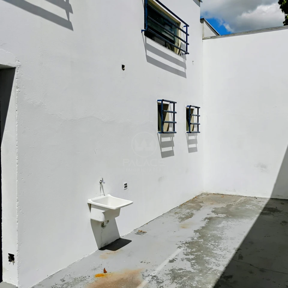 Barracão disponivel para locação