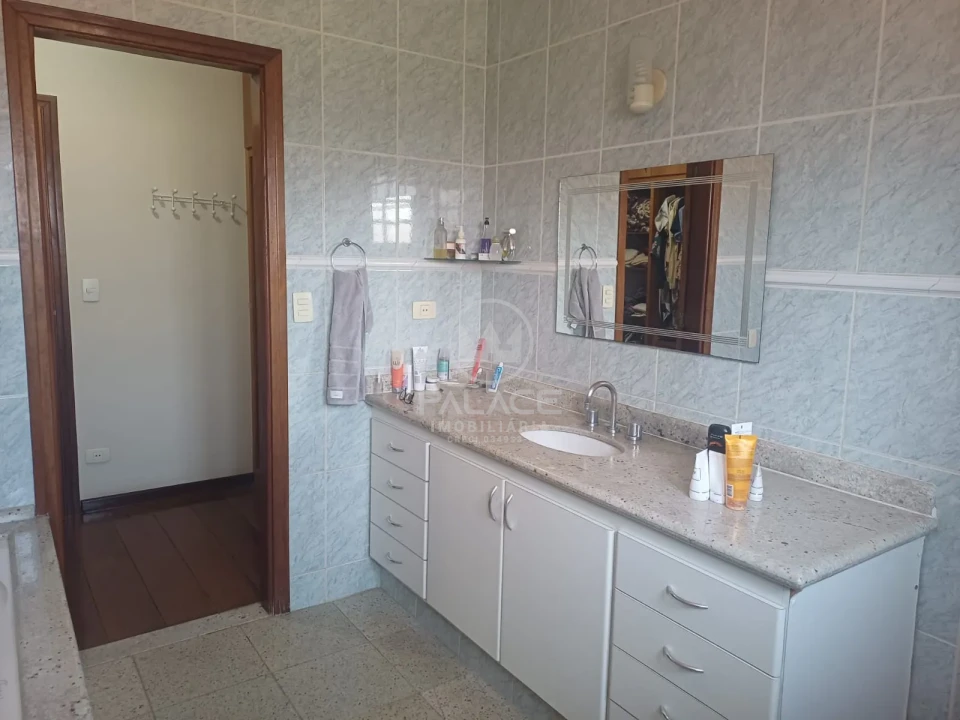 Sobrado de alto Padrão a venda em bairro Nova América