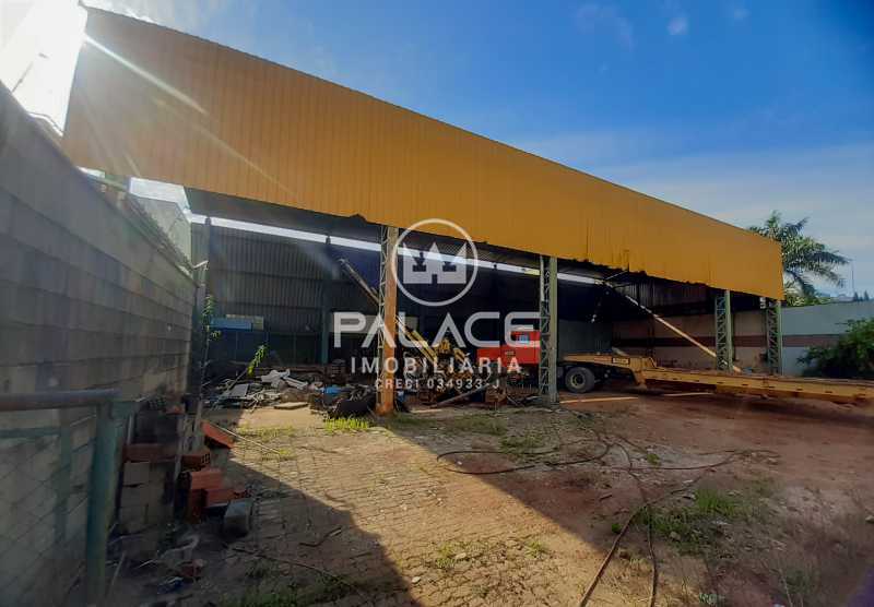 Imagens do imóveis Barracão :  / Comercial / Nova América