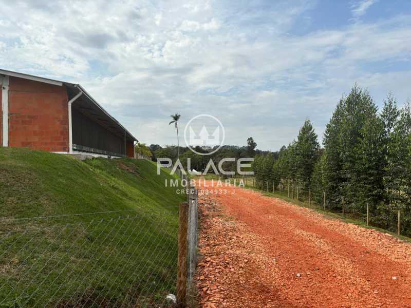 Imagens do imóveis fazenda à venda em zona rural, conchas 60500m²