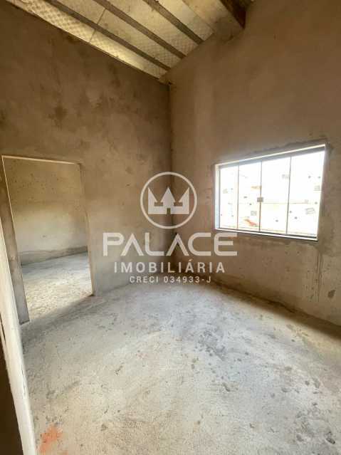 Imagens do imóveis Barracão :  / Comercial / Centro (Ártemis)