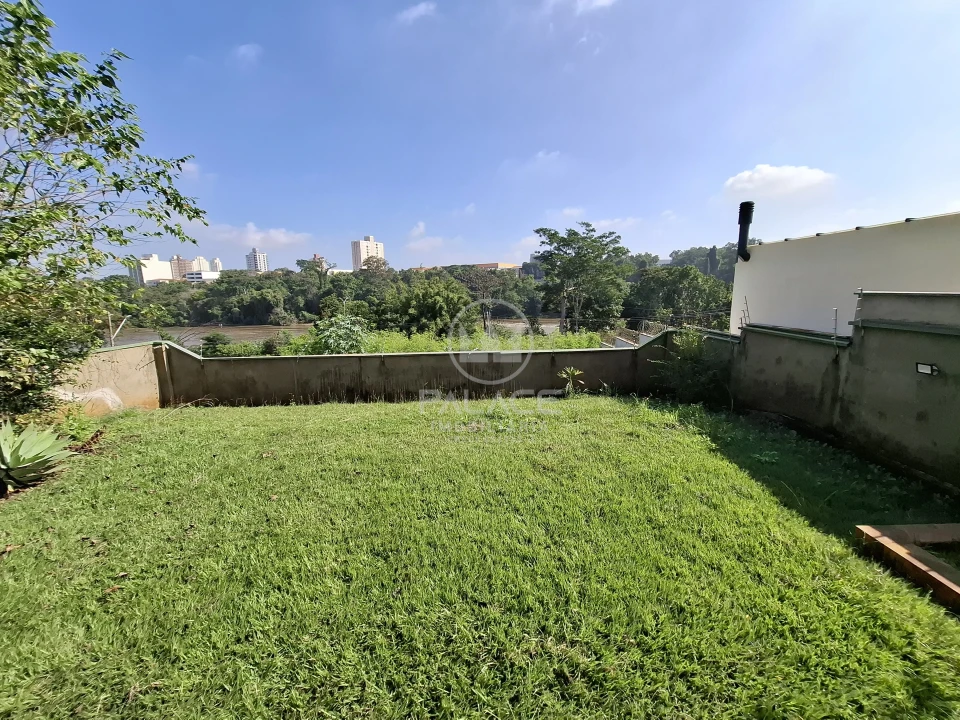 Linda Casa no Bairro São Dimas/Clube de Campo